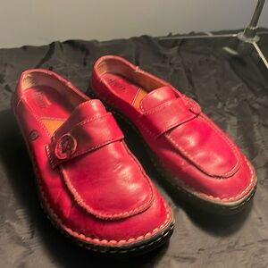 Born women’s loafers, size 7.5